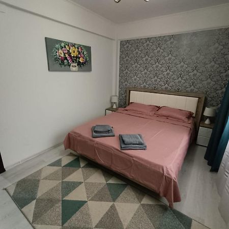 Boutique City Retreats Apartments Iasi Luaran gambar