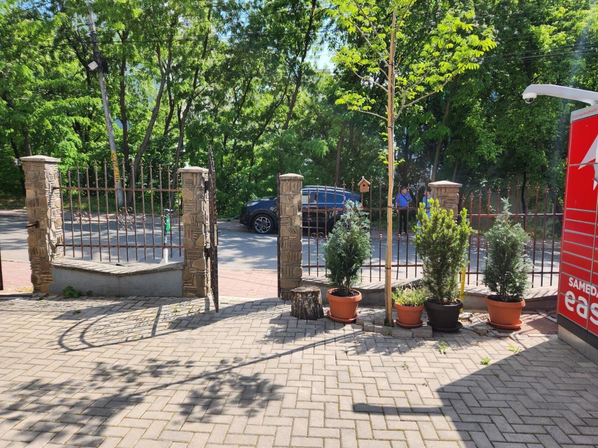 Boutique City Retreats Apartments Iasi Luaran gambar